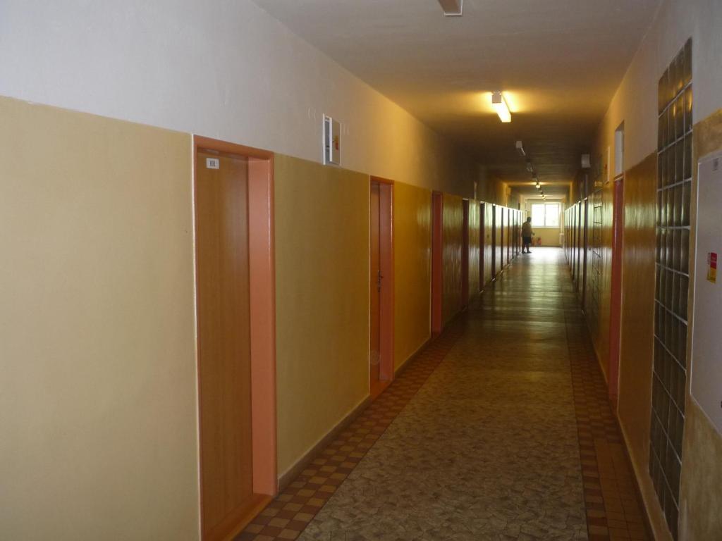Koleje J.A.Komenskeho Брно Номер фото